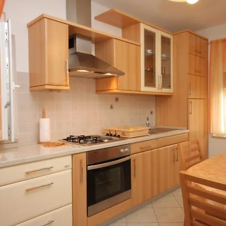 With A Parking Space - 7857 Abbazia